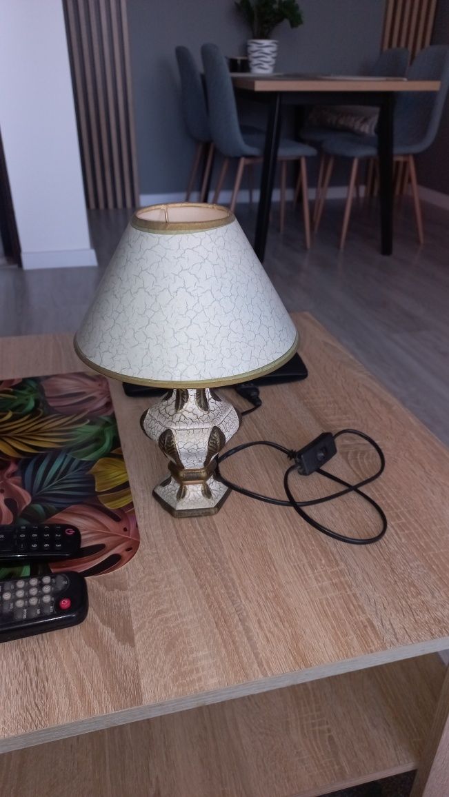 Lampka stylowa mała nocna