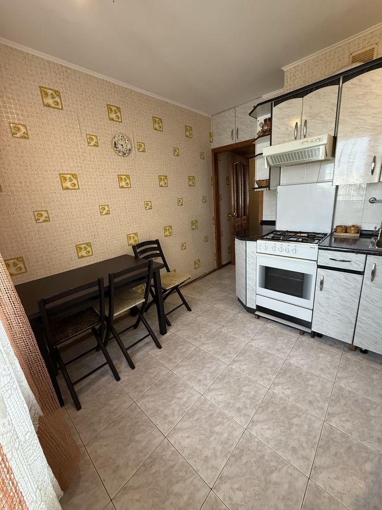 Продаж 2-х кімнатна квартира. Центр!