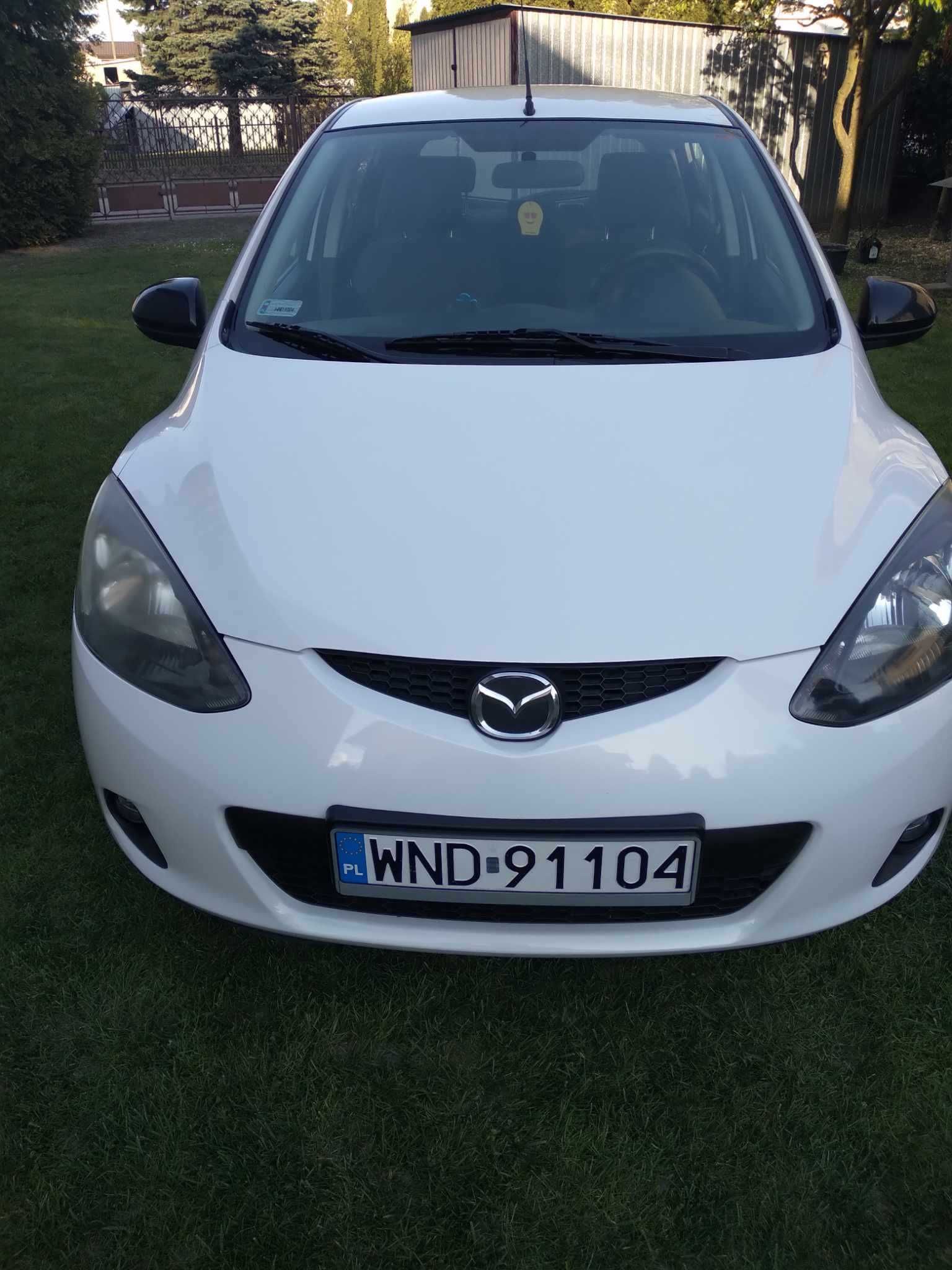 Mazda2 sprzedam 2010