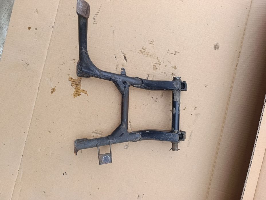 Центральна підніжка honda cb 500