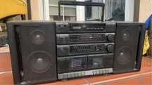 Boombox - radio, EQUALIZER, magnetofon, CD z lat 90 czarna wieża