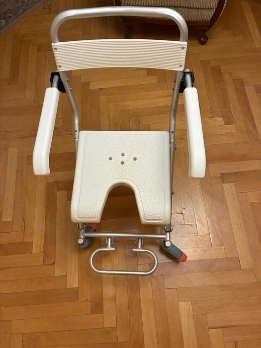 Wózek prysznicowy, transportowy