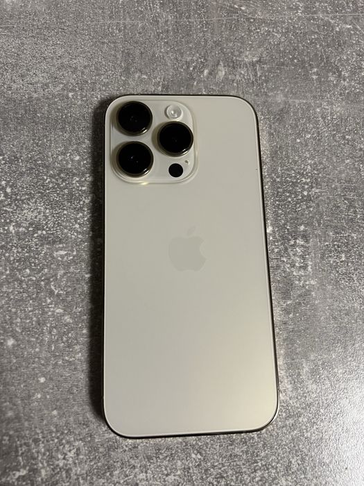 Продам айфон 14 про на 256 gb в чудовому стані