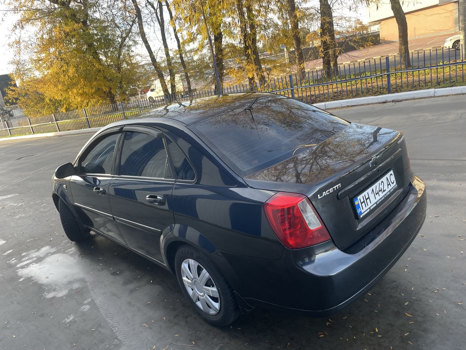 продам лачеті 1,8