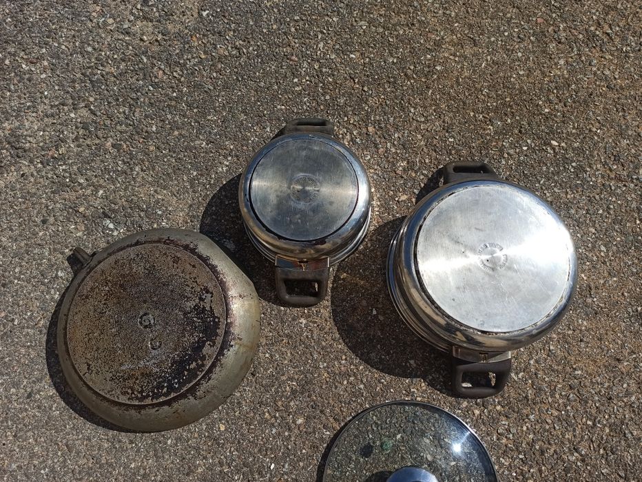 Продам кастрюля .