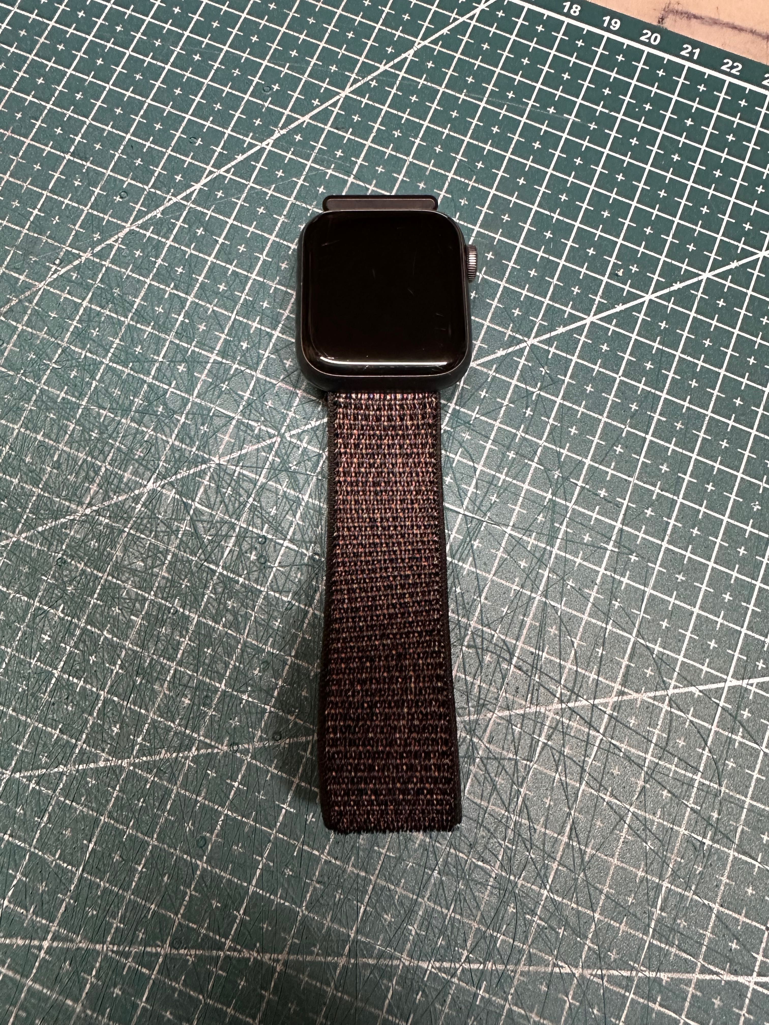 Оригінал Apple Watch  4 Space gray 40 mm