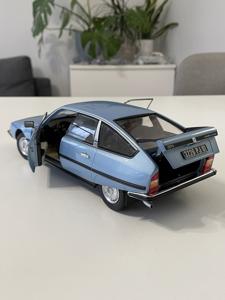 Model Citroen CX 2400 GTI (1977) Regate Blue 1/18 Norev 1:18 Koszalin