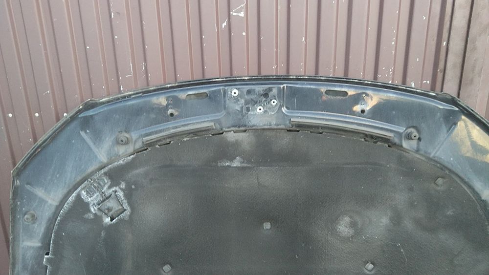 ) Passat B6 maska pokrywa silnika LC9X