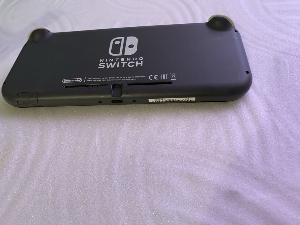 Nintendo Switch XJE 2019