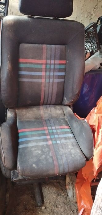 Передні сідушки .передні сідушки