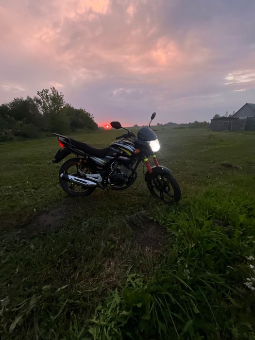 Продам мотоцикл Spark sp200 25i