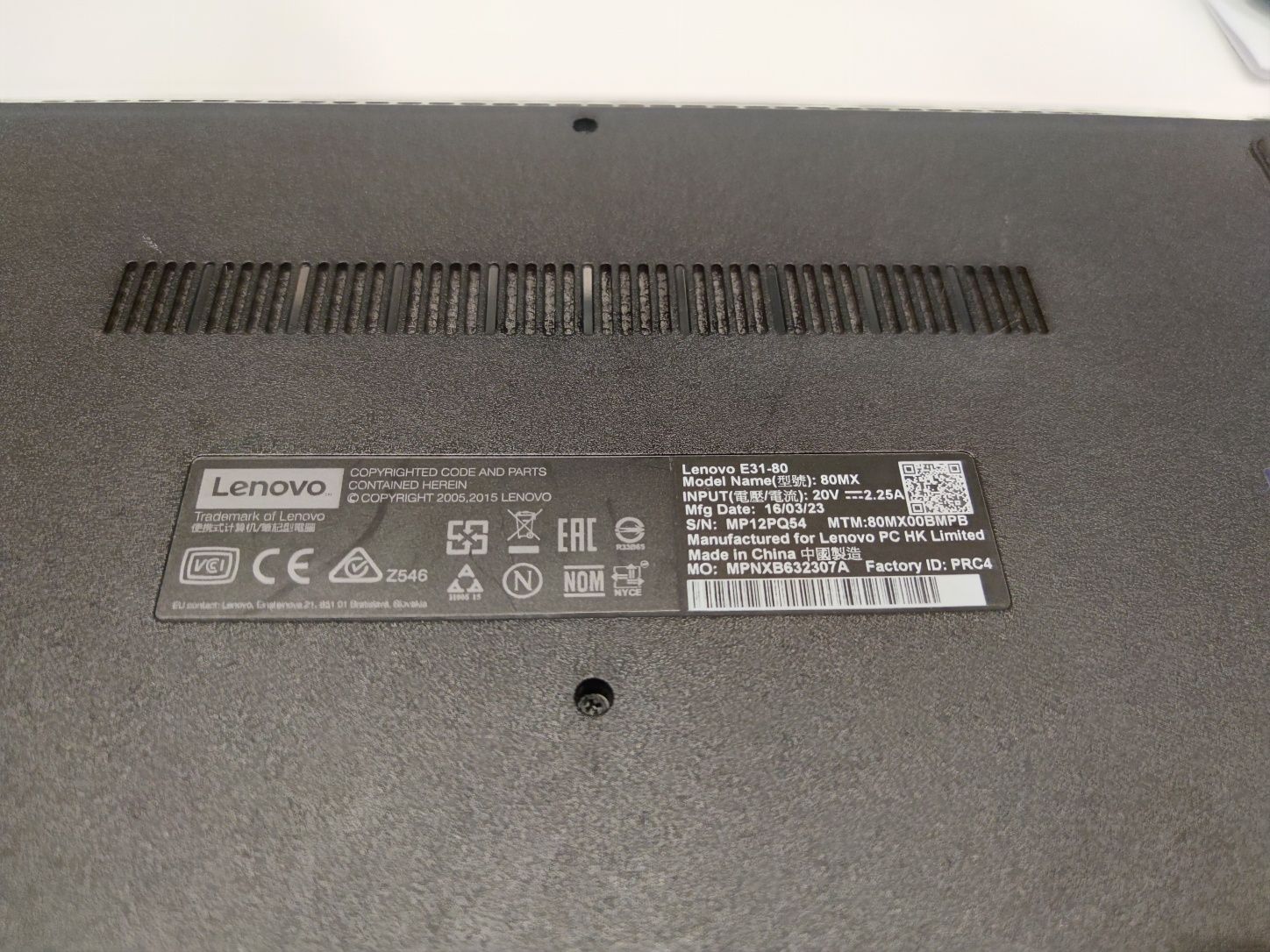 Laptop Lenovo E31-80MX /i5-6200U/8GB/500GB super stan