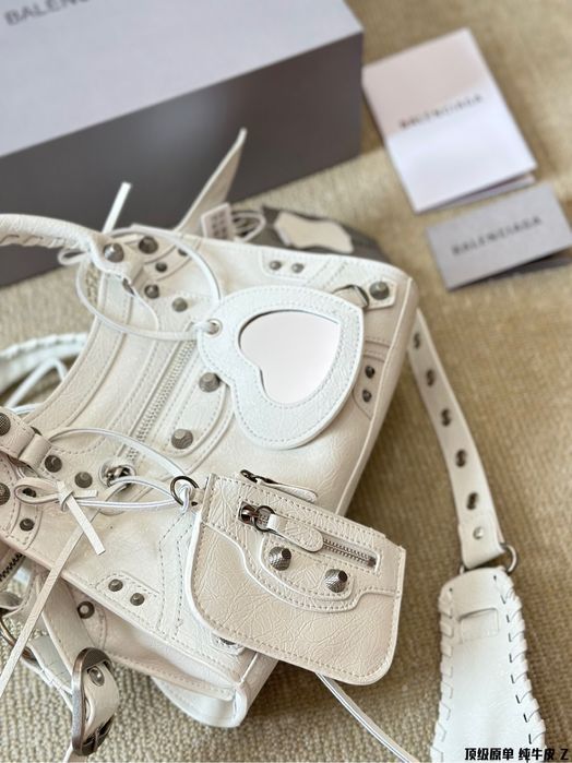 Сумка Balenciaga Mini City