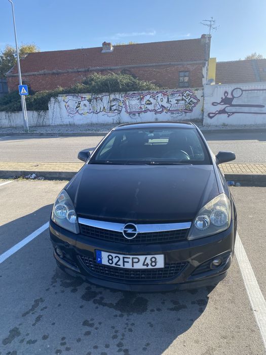 Vendo Opel Astra GTC preto