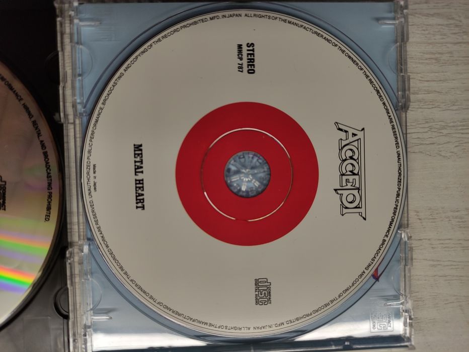 CD диски  Accept ,  Judas Priest