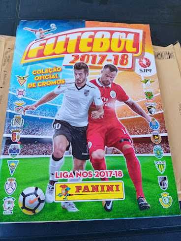 3 cadernetas 2017/18 de futebol incompletas