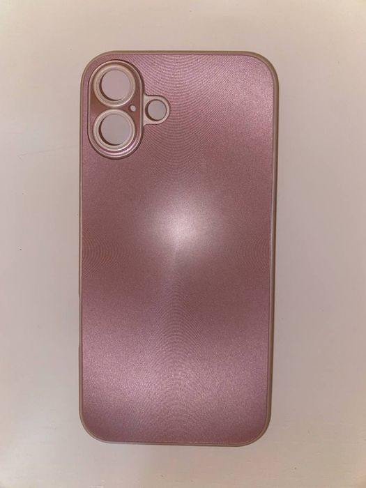 Чехол на айфон 16 плюс