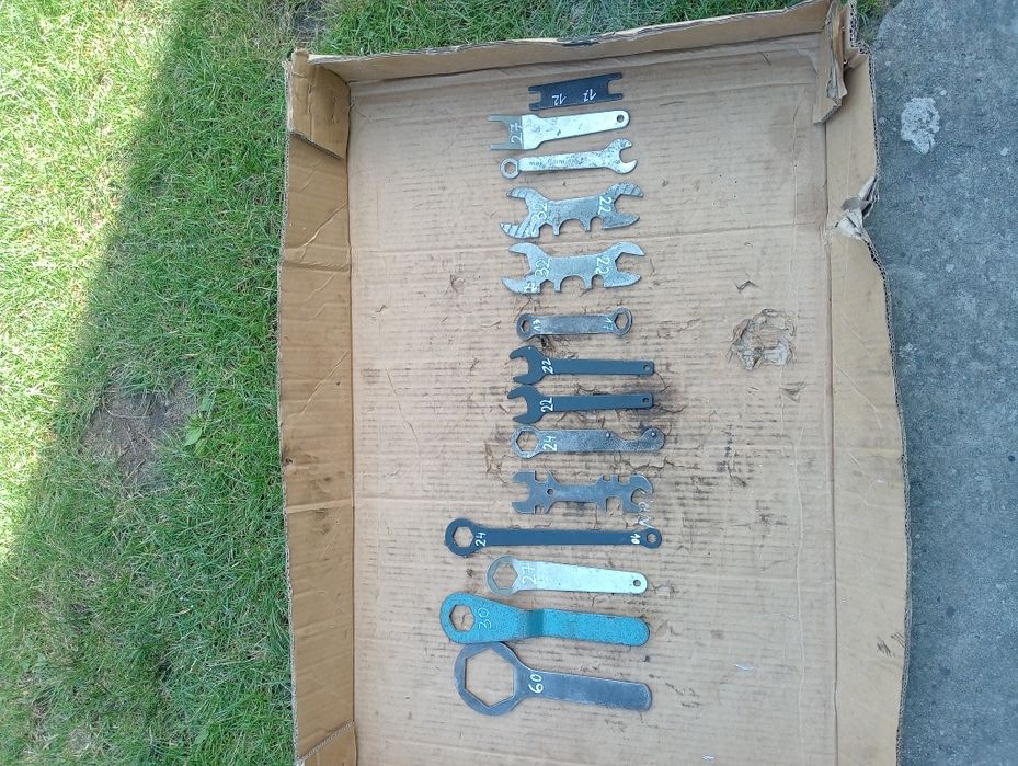 Stare nietypowe klucze z epoki PRL