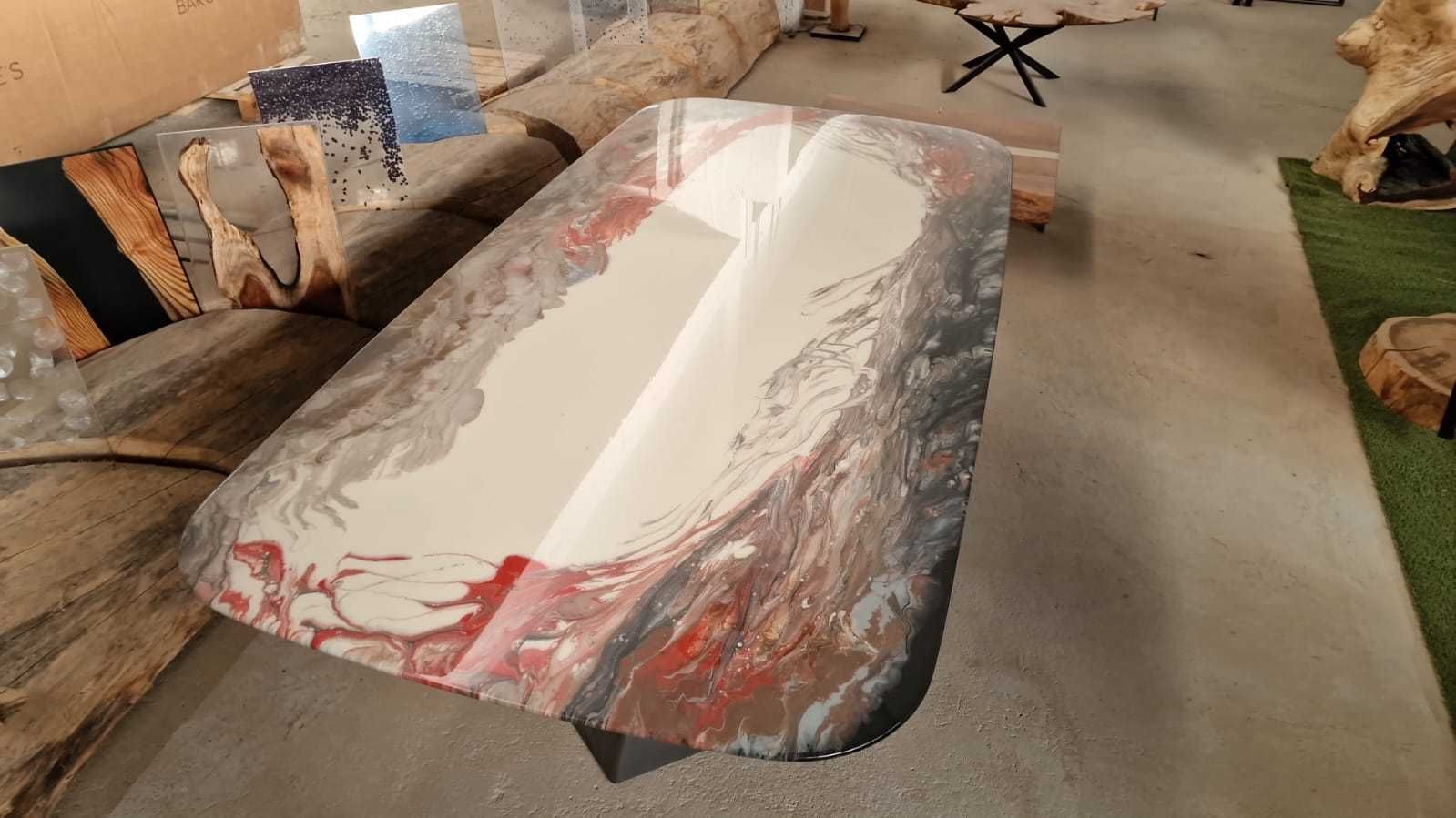 mesa de jantar  com arte em resina epoxica
