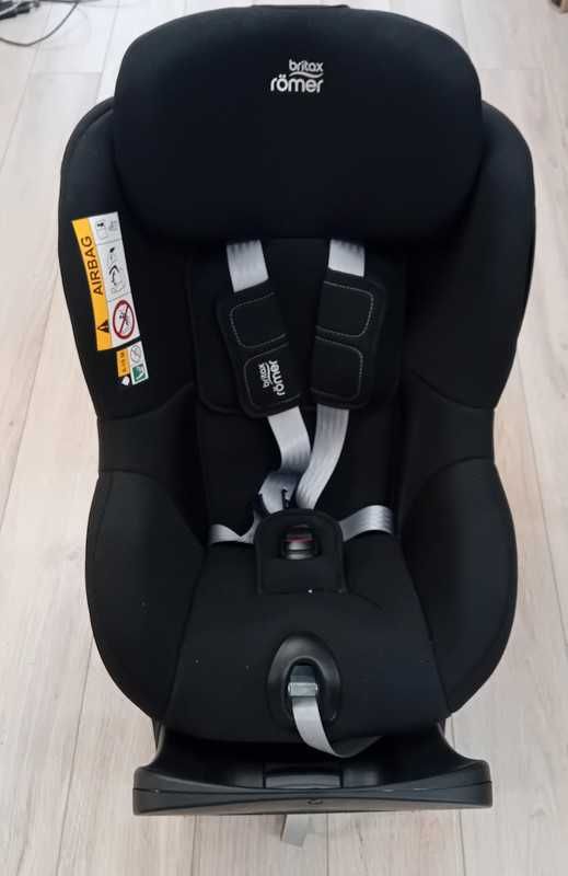 Britax Romer Swingfix M i-SIZE fotelik 0-18kg tyłem do jazdy 61-105cm