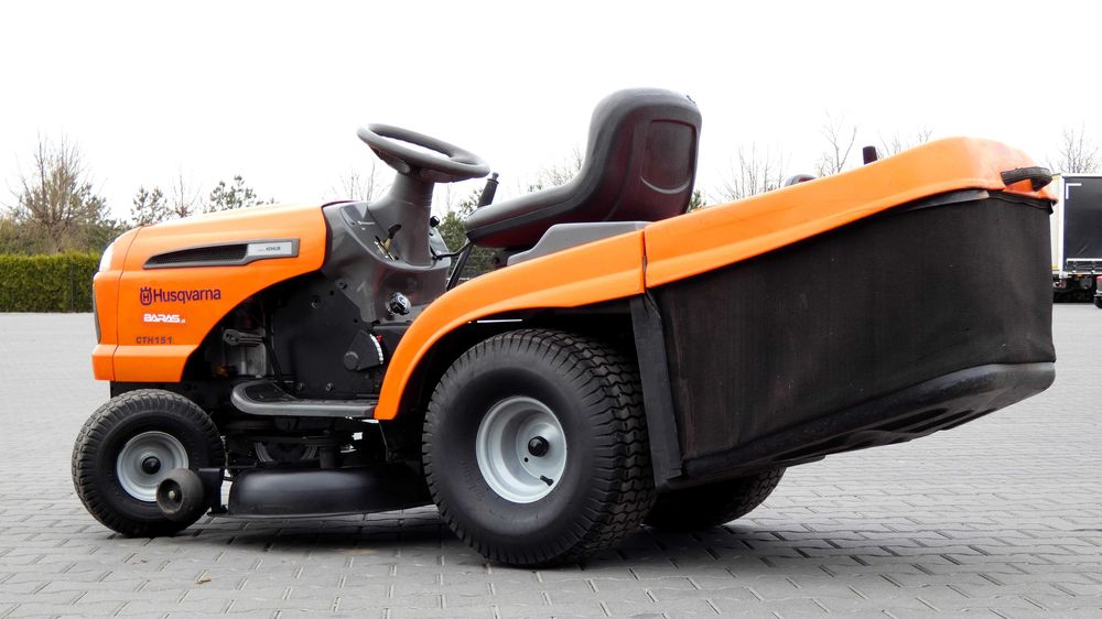 Traktorek kosiarka Husqvarna CTH151 (150401.5) - Baras