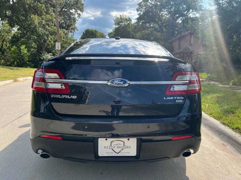 2019 Ford Taurus