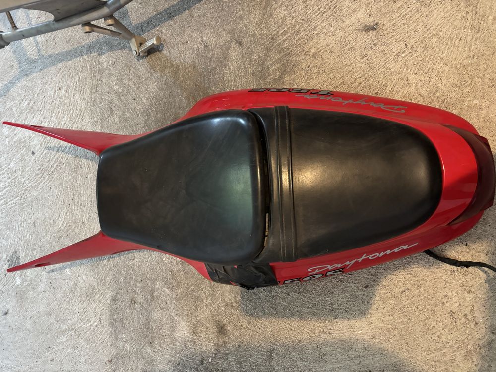 Traseira completa Triumph
