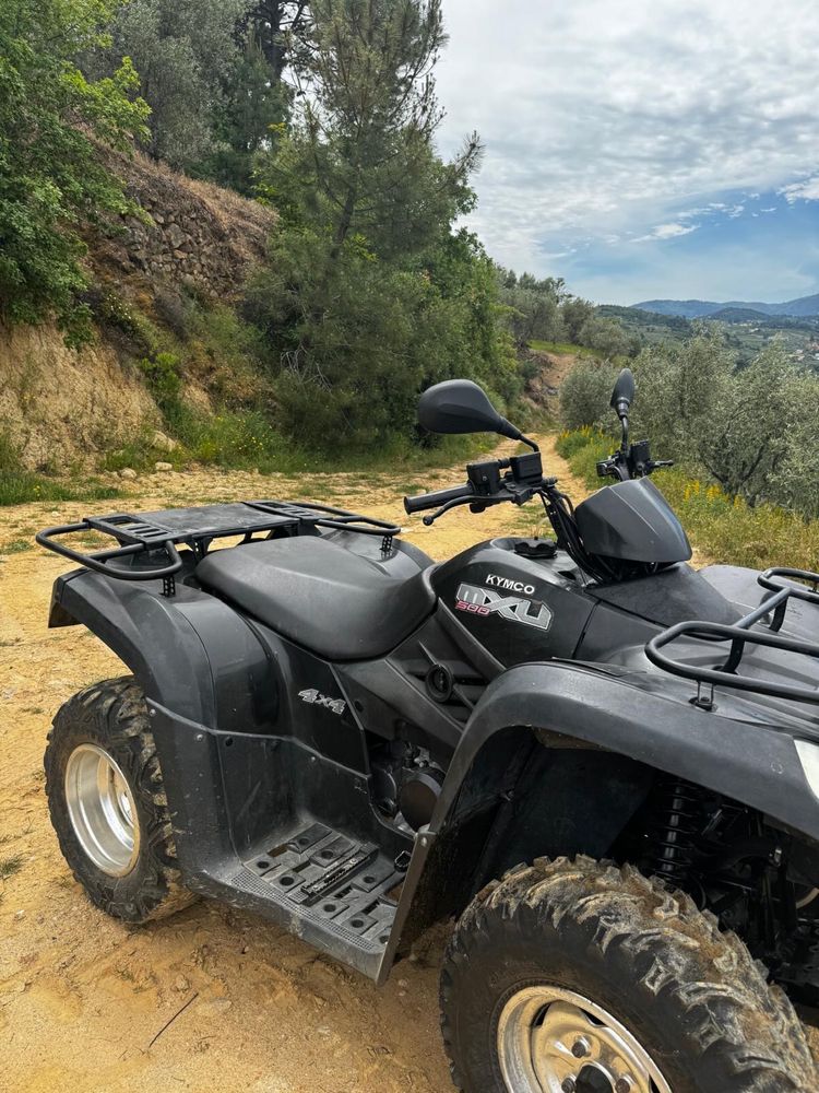 Moto 4 Kymco MXU 500