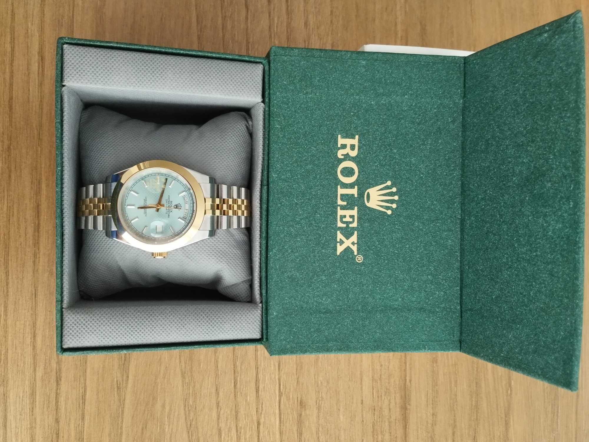 Relógio estilo Rolex automático self-winding (não necessita de pilha)