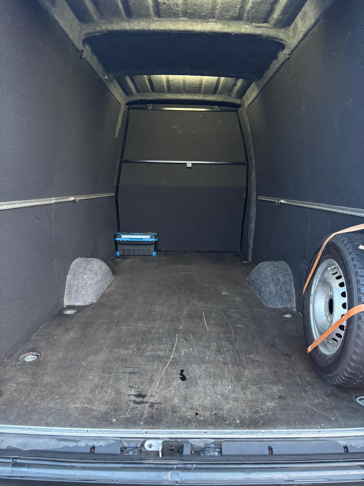 Iveco daily 3.0 hi-matic / 5 os. / Brygadówka
