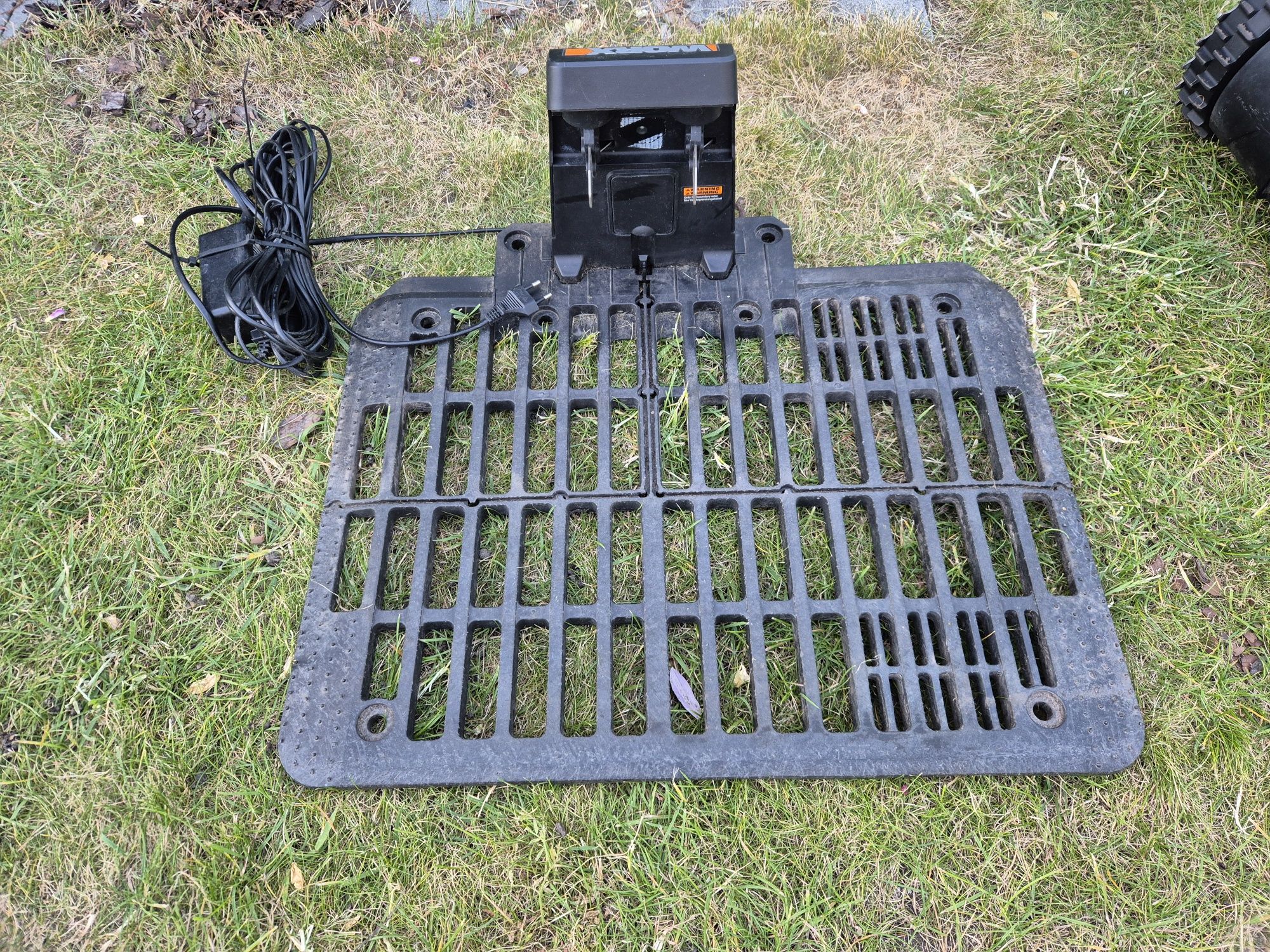 Robot koszący Worx Landroid WR141E M500