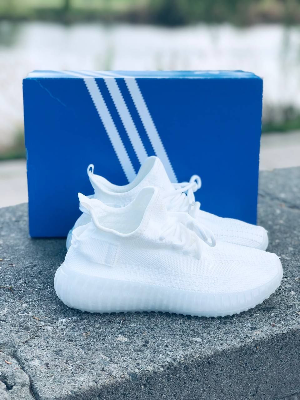 Женские кроссовки Adidas Yeezy Boost 350 Белые летние кроссовки Адидас