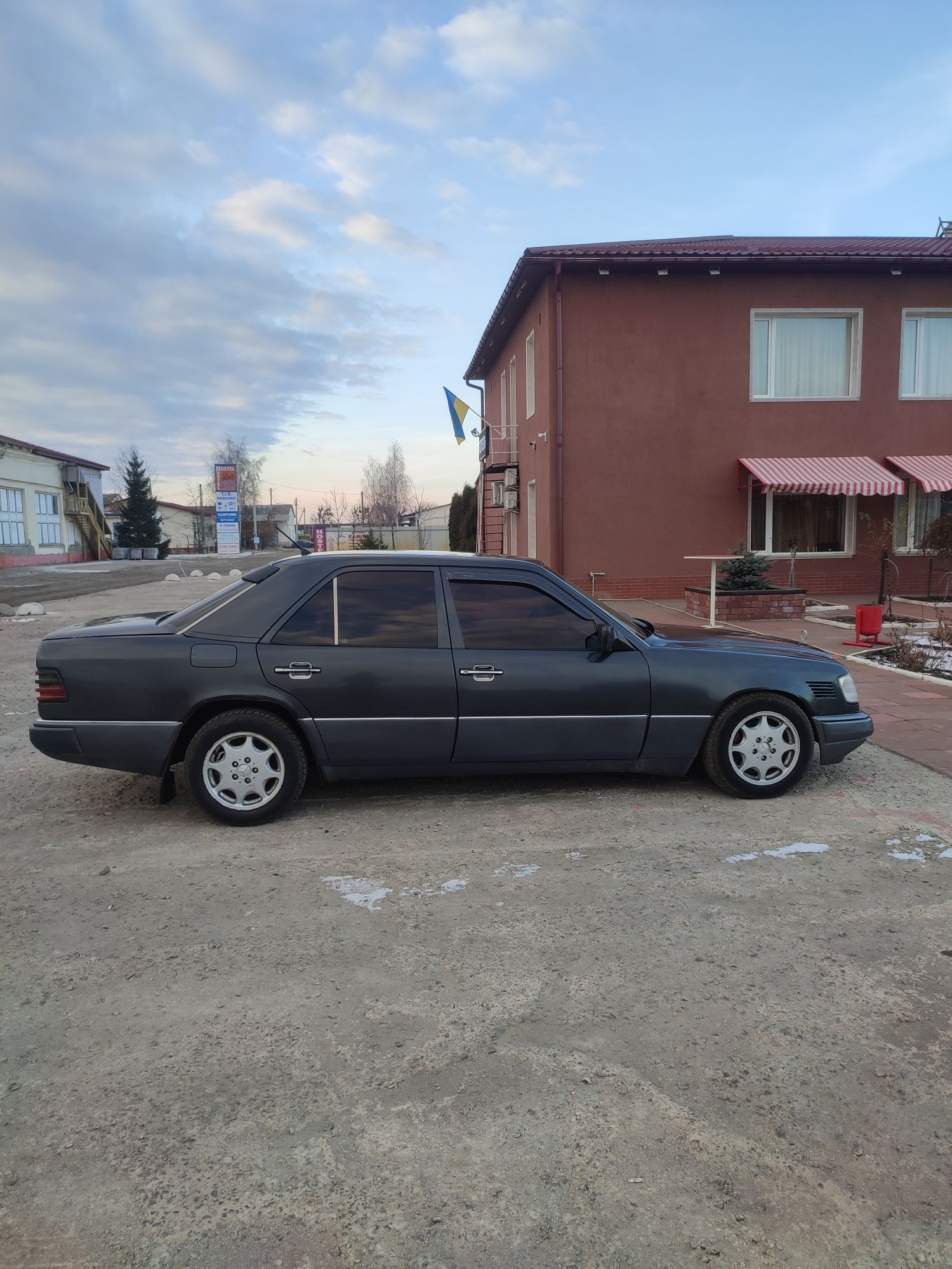 Продам Мерседес w124 3.0 turbo