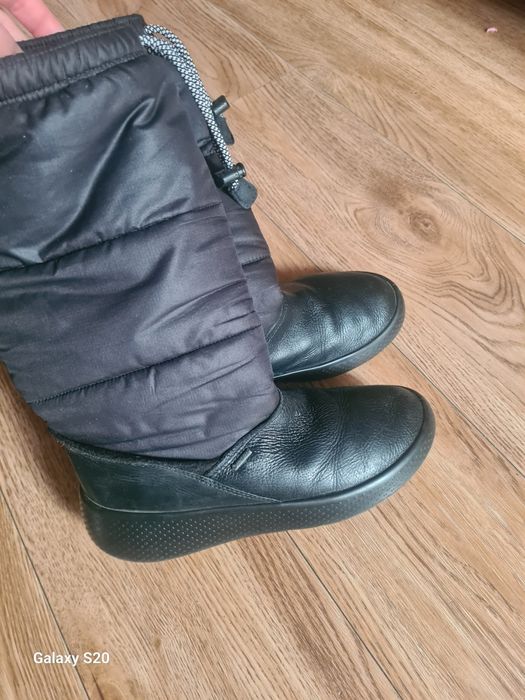 Продам зимние сапоги Ecco ukiuk