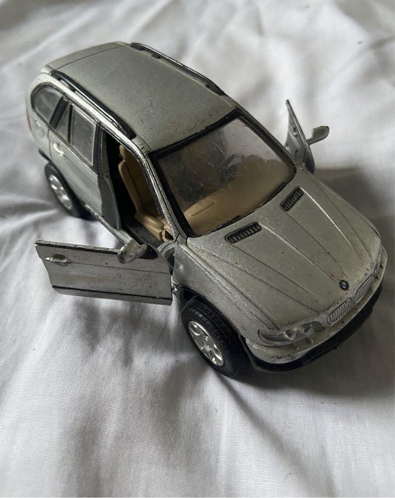 Miniatura BMW X5