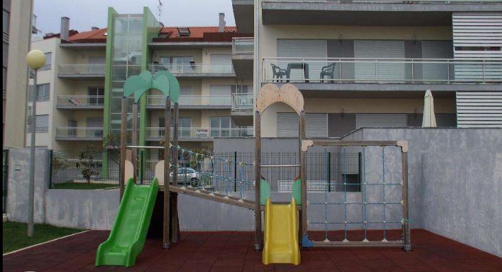 Apartamento T0 para férias com Piscina em São Martinho do Porto