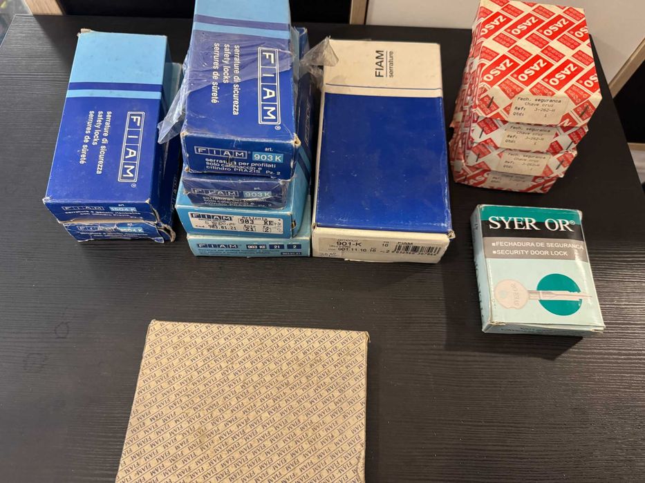 Fechadura de embutir segurança chave cruz várias