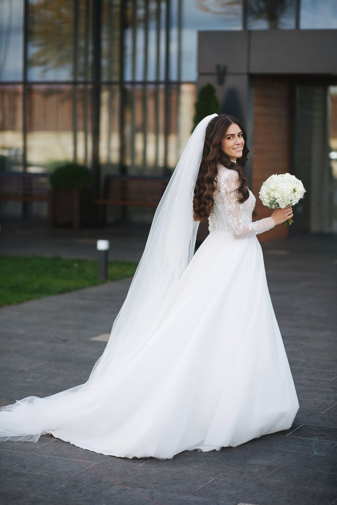 Весільна сукня від бренду Amore Novias