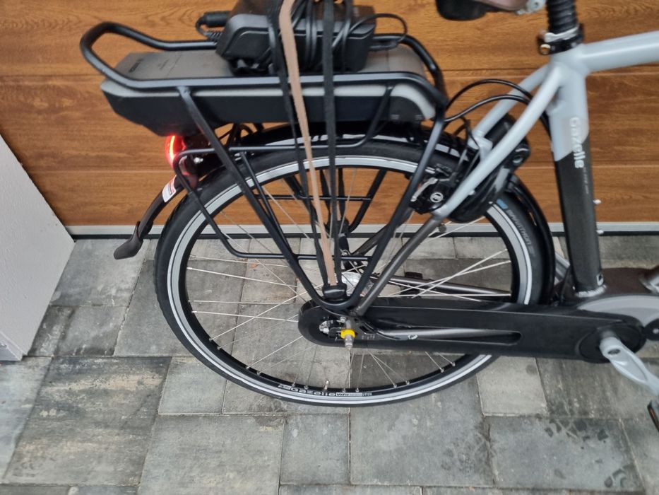 Rower elektryczny holenderski Gazelle Orange C7  Bosch  Magura