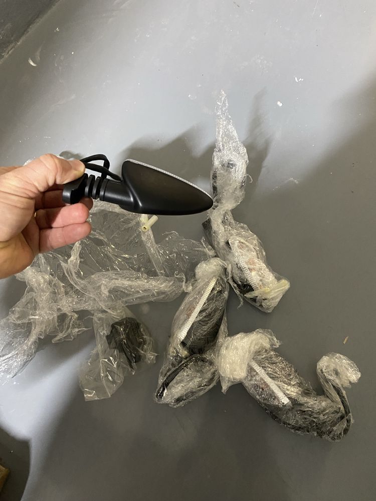 Piscas e Suporte de matricula original Triumph Street Triple