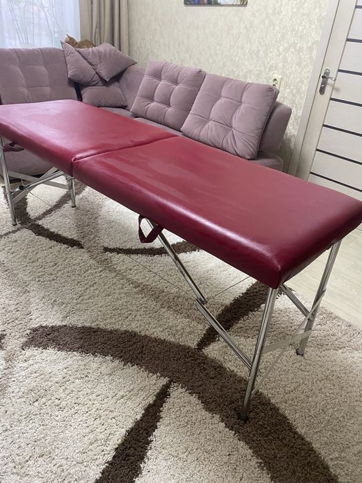 Кушетка для майстра б’юті-сфери