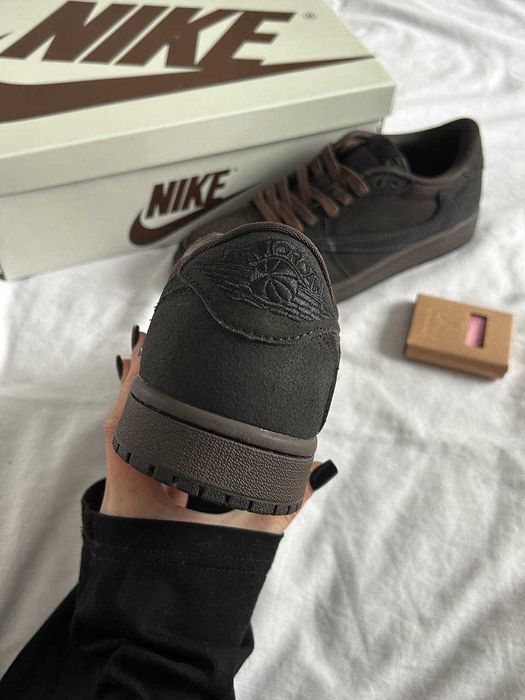 Кросівки Nike Air Jordan 1 Retro Low OG SP x Travis Scott Velvet Brown