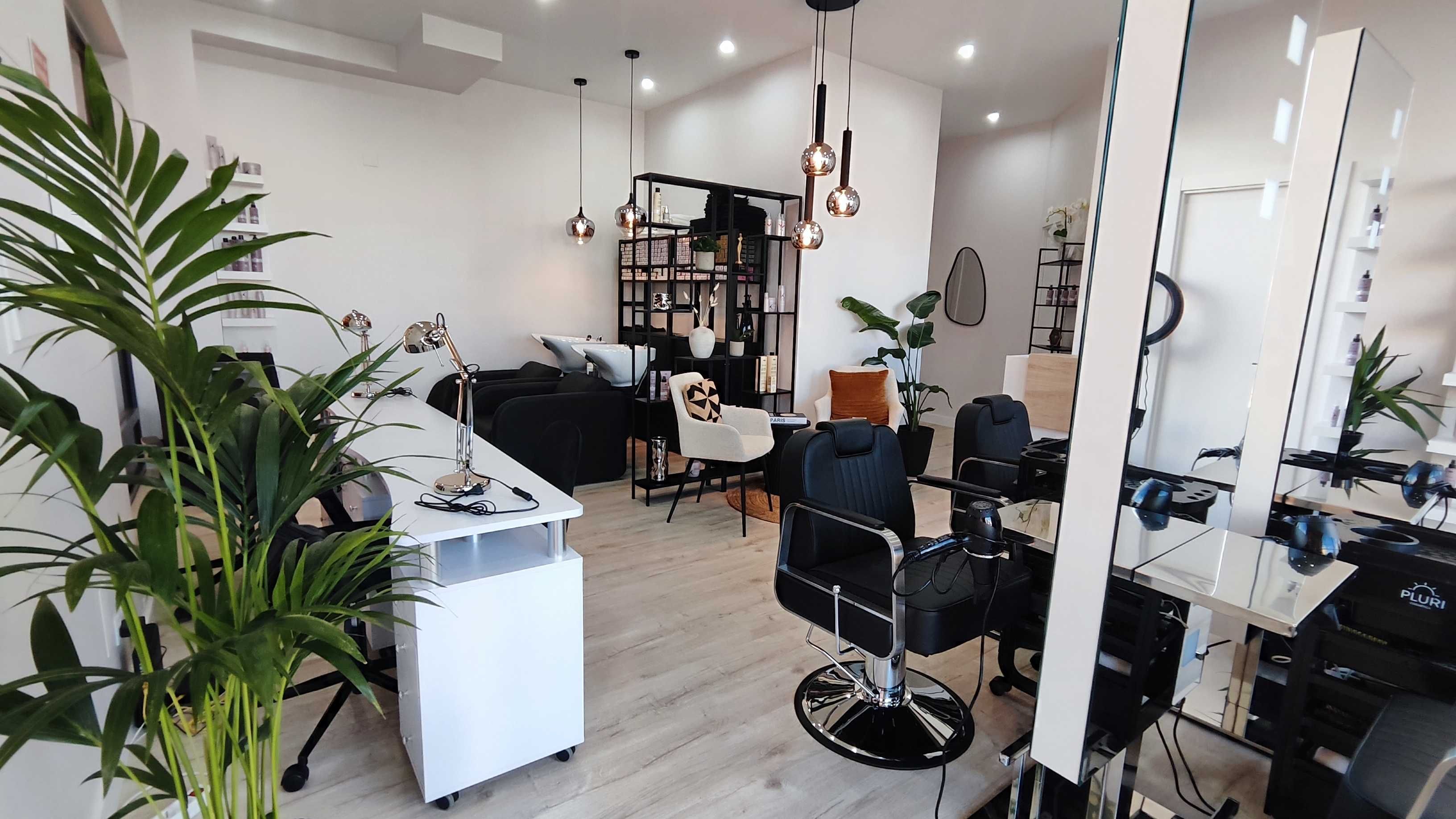 Gabinete de Estética para Aluguer – Salão "LU FREITAS" em Albufeira