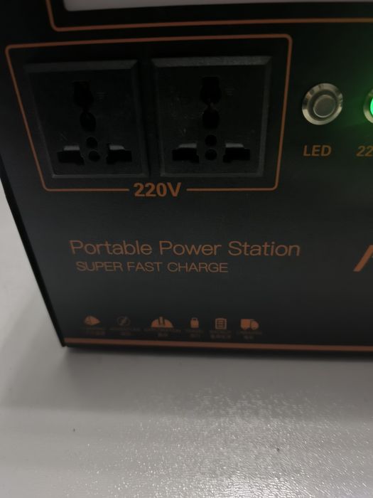 Зарядна станція LifePO4 780Wh 900W