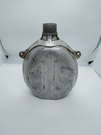 Алюминиевая фляга трофейная Италия ВОВ с надписями военная времён