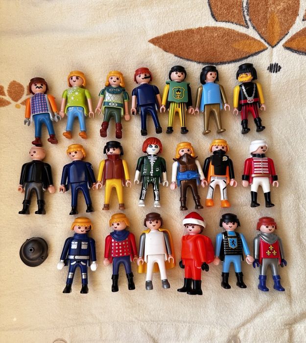 Продам оригинальные фигурки Playmobil.