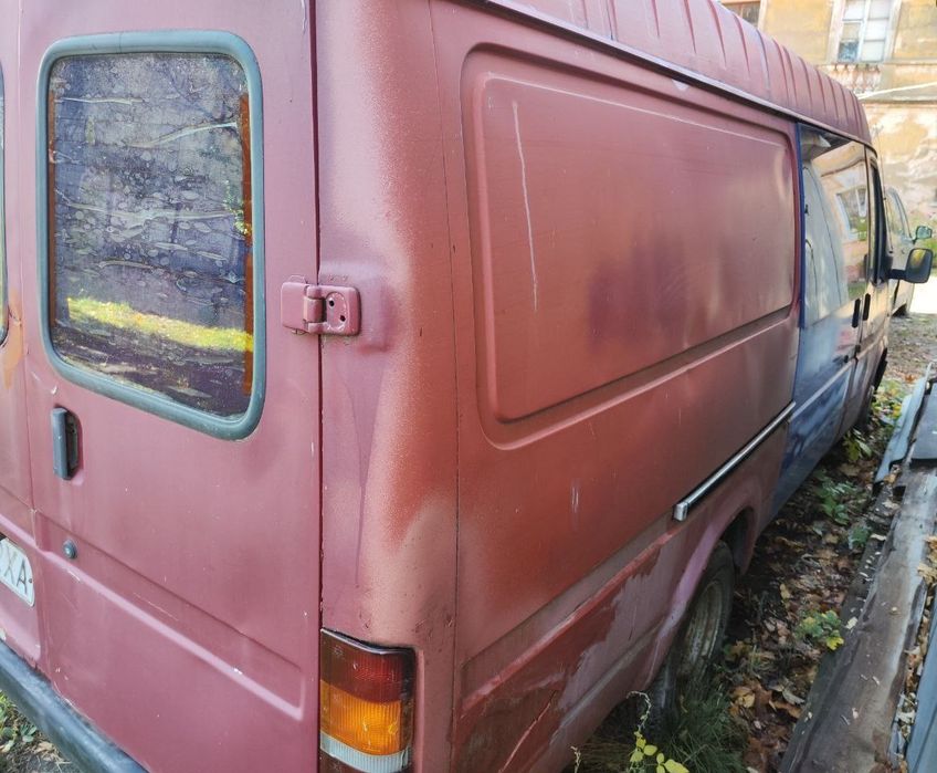 Ford Transit спарка двухтонник грузовой 1989 год 2,0 бензин карбюратор