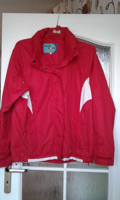 Sportowa lekka kurtka damska  rozmiar M