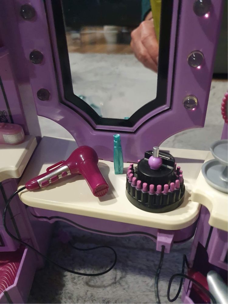 Toaletka MyScene Barbie Fryzjer