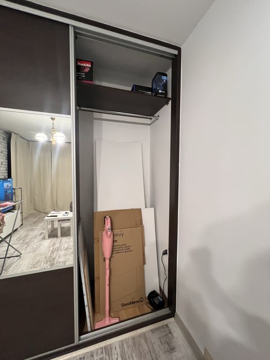 Sprzedam szafę w zabudowie